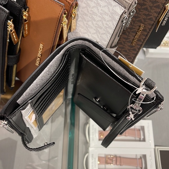 MICHAEL KORS LARGE DOUBLE ZIP WRISTLET PHONEHOLDER WALLET CLUTCH 
BLACK SIGNATUR - Picture 11 of 16